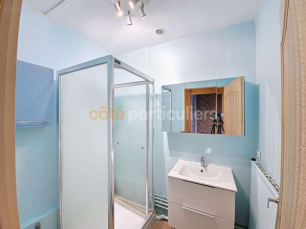 Maison à NEUVILLE-EN-FERRAIN