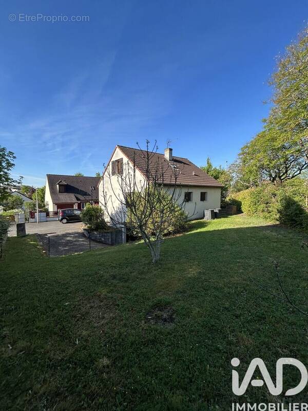Photo 1 - Maison à BOURGES