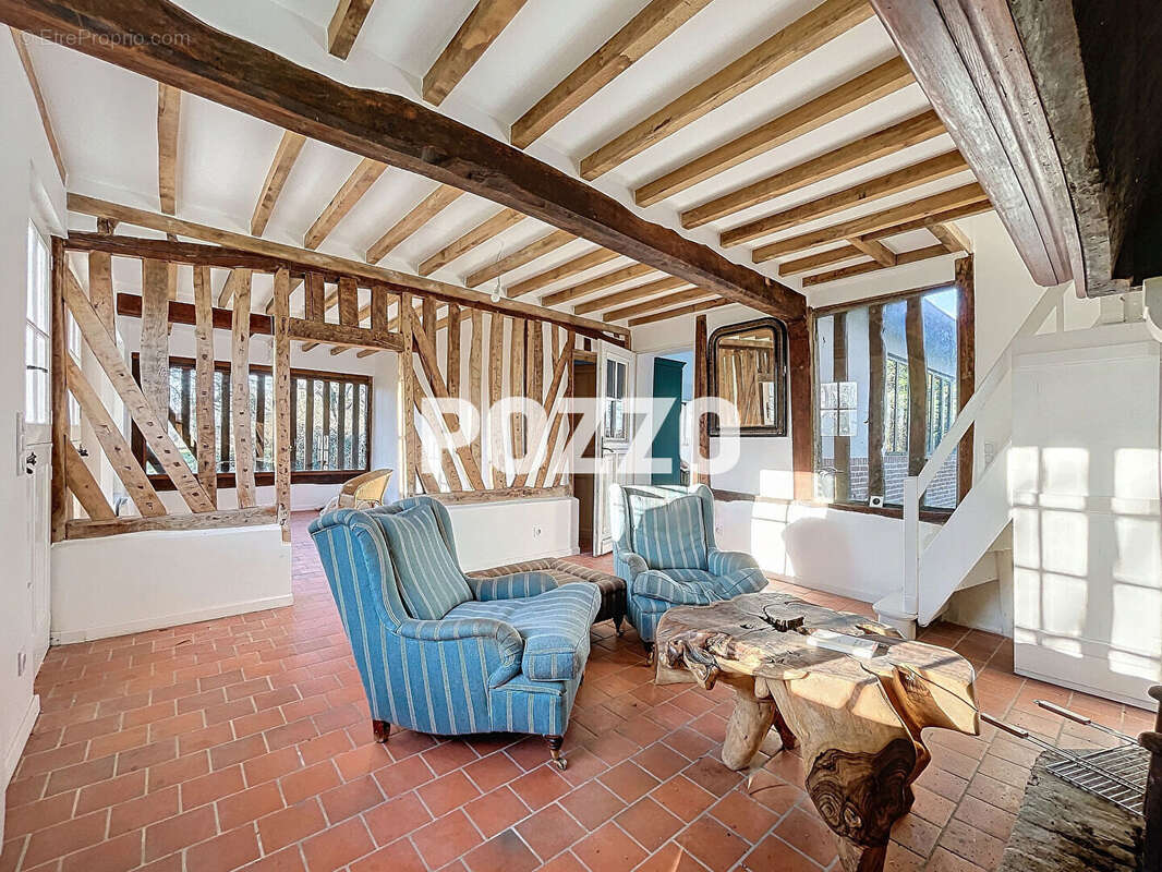 Maison à PONT-L&#039;EVEQUE