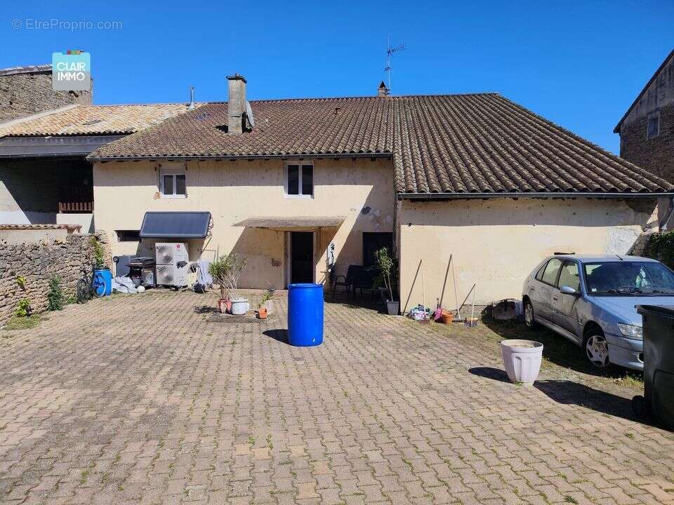 Maison à SAINT-ALBAIN