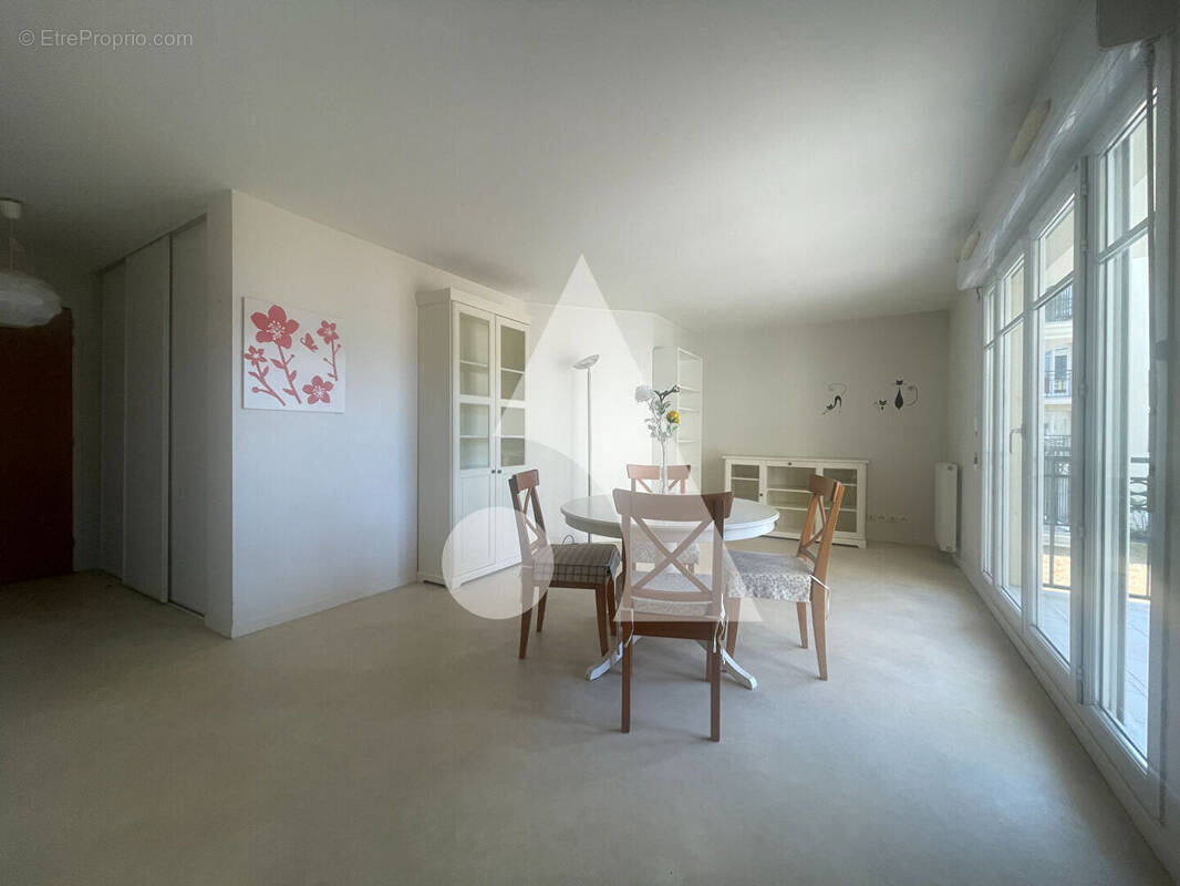 Appartement à SAINT-GRATIEN
