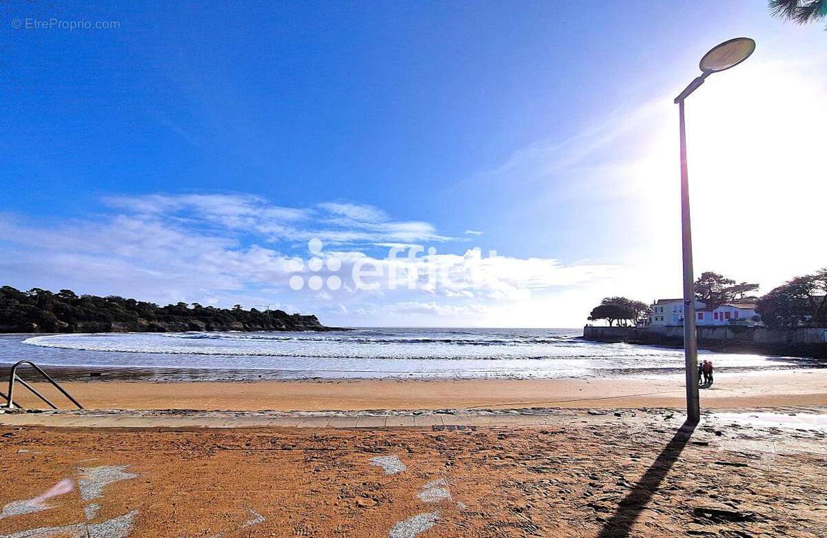 Appartement à VAUX-SUR-MER