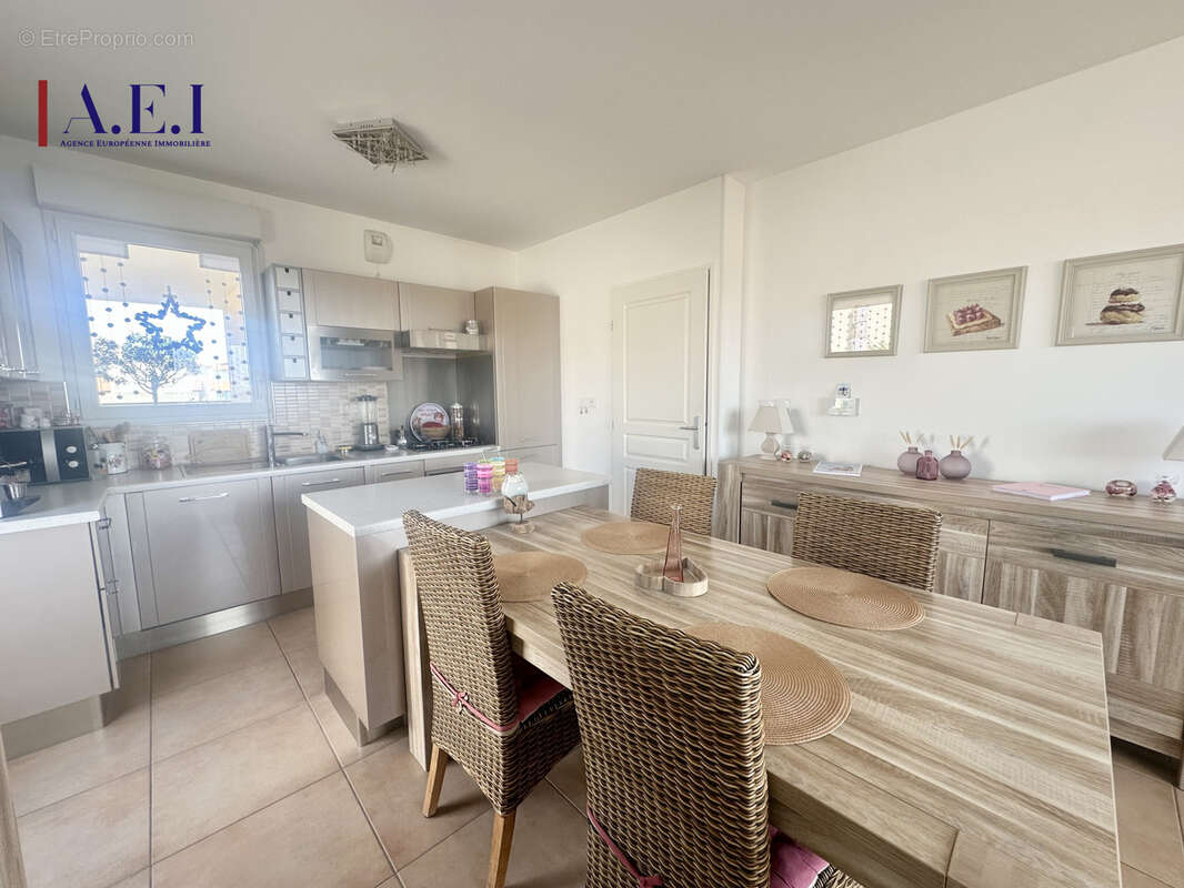 Appartement à SIX-FOURS-LES-PLAGES