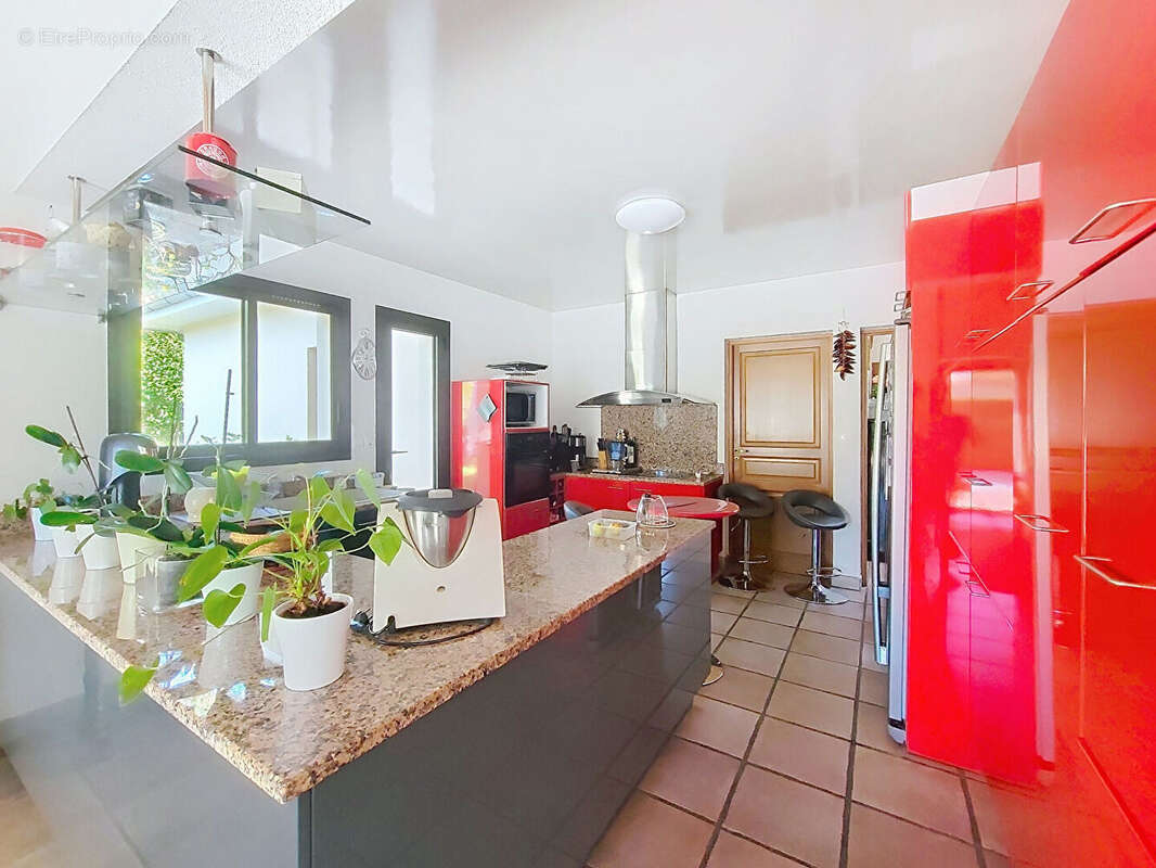 Maison à BLANQUEFORT