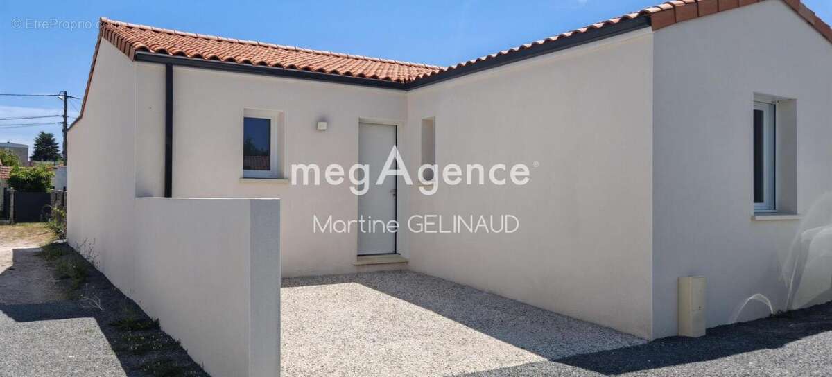 Maison 85 m² à Saintes  - photo 12