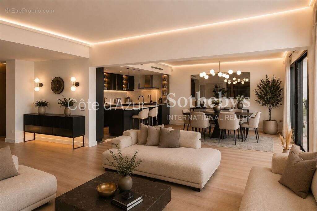 Duplex d'exception avec accès privé à la mer au Palais Maeterlinck à Nice - photo 2