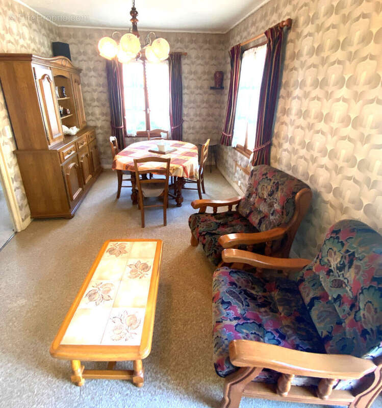 Maison à AGON-COUTAINVILLE