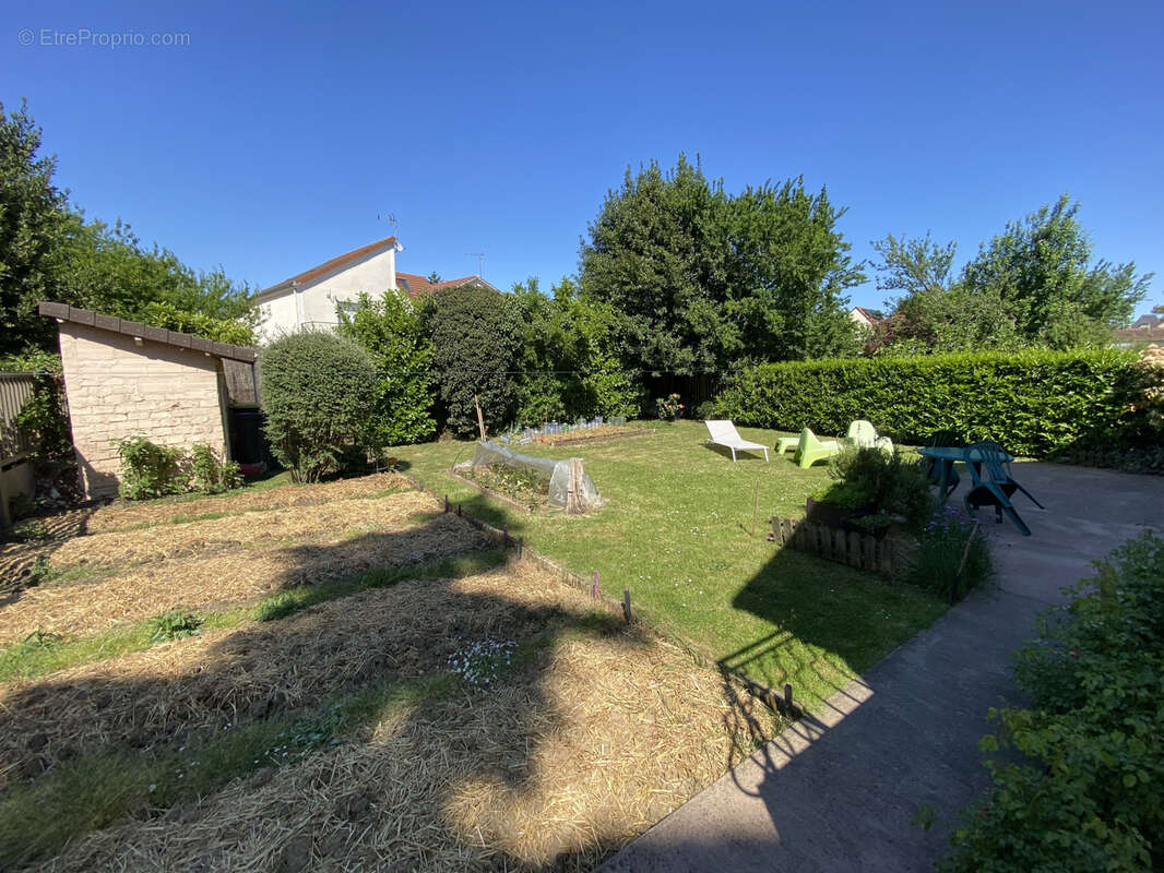 Maison à CHAMPIGNY-SUR-MARNE