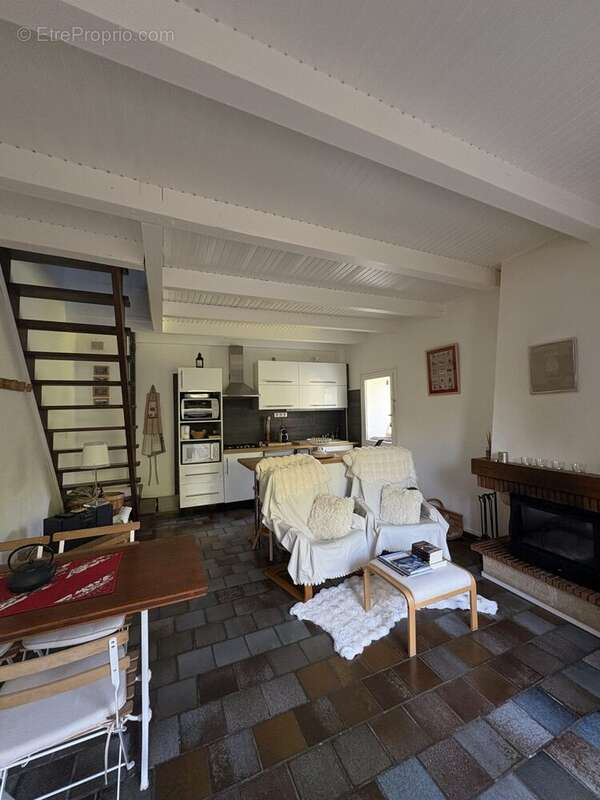 Appartement à SEYNE