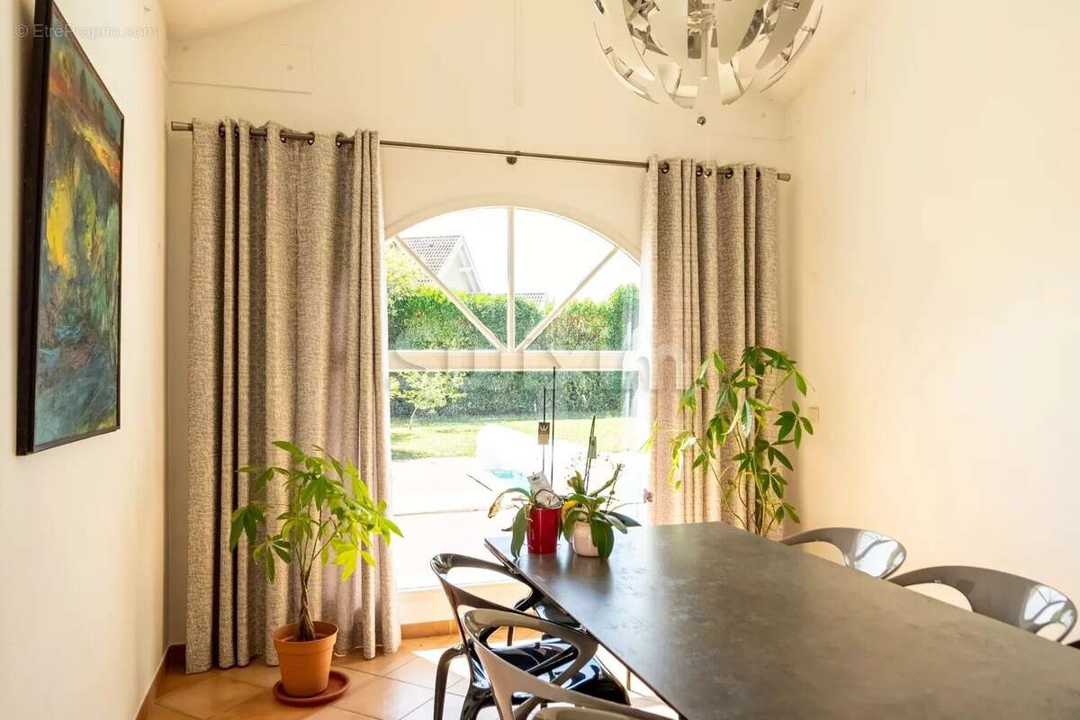 Maison à VEIGY-FONCENEX