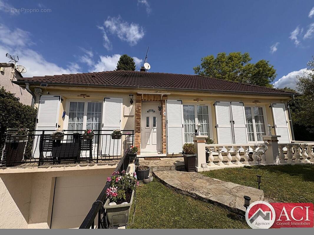 Maison à MERU