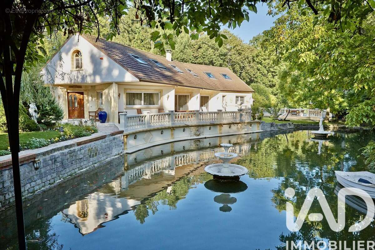 Photo 2 - Maison à QUINCY-VOISINS