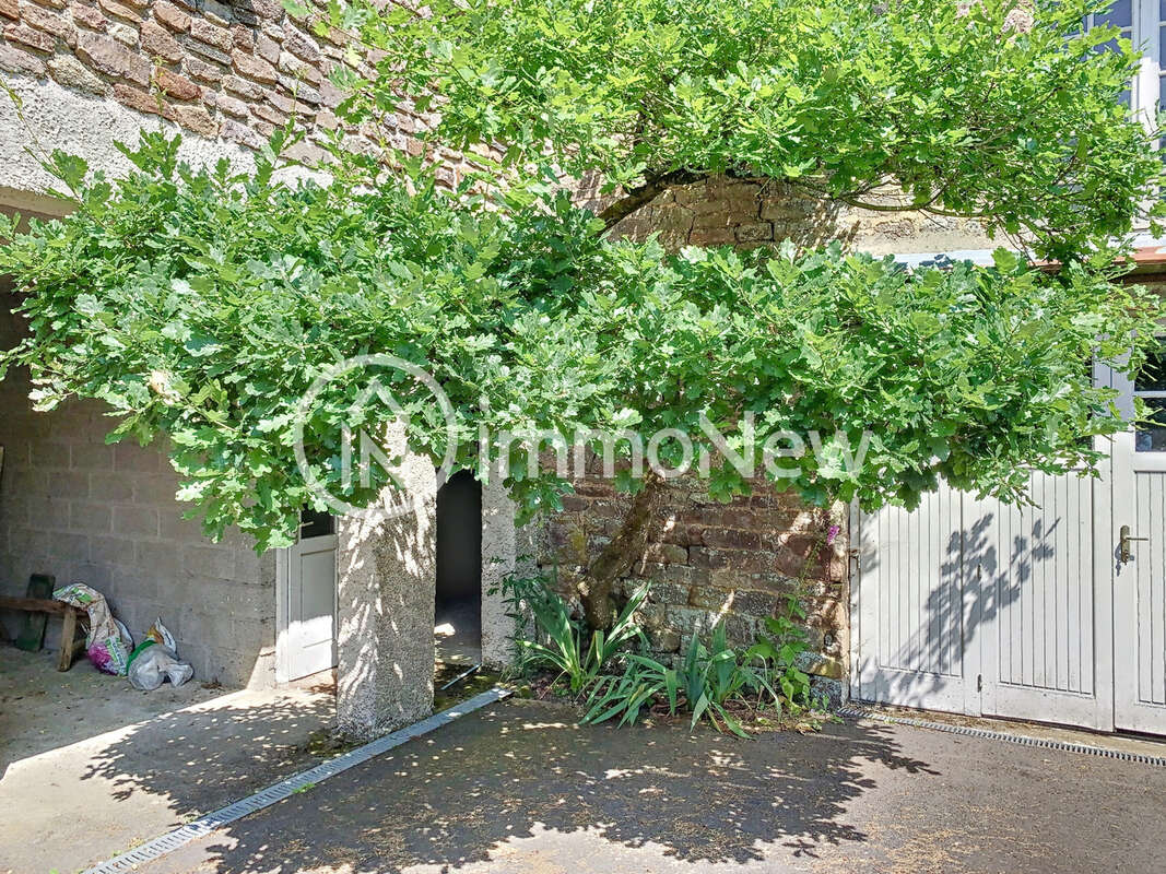 Maison à EQUILLY
