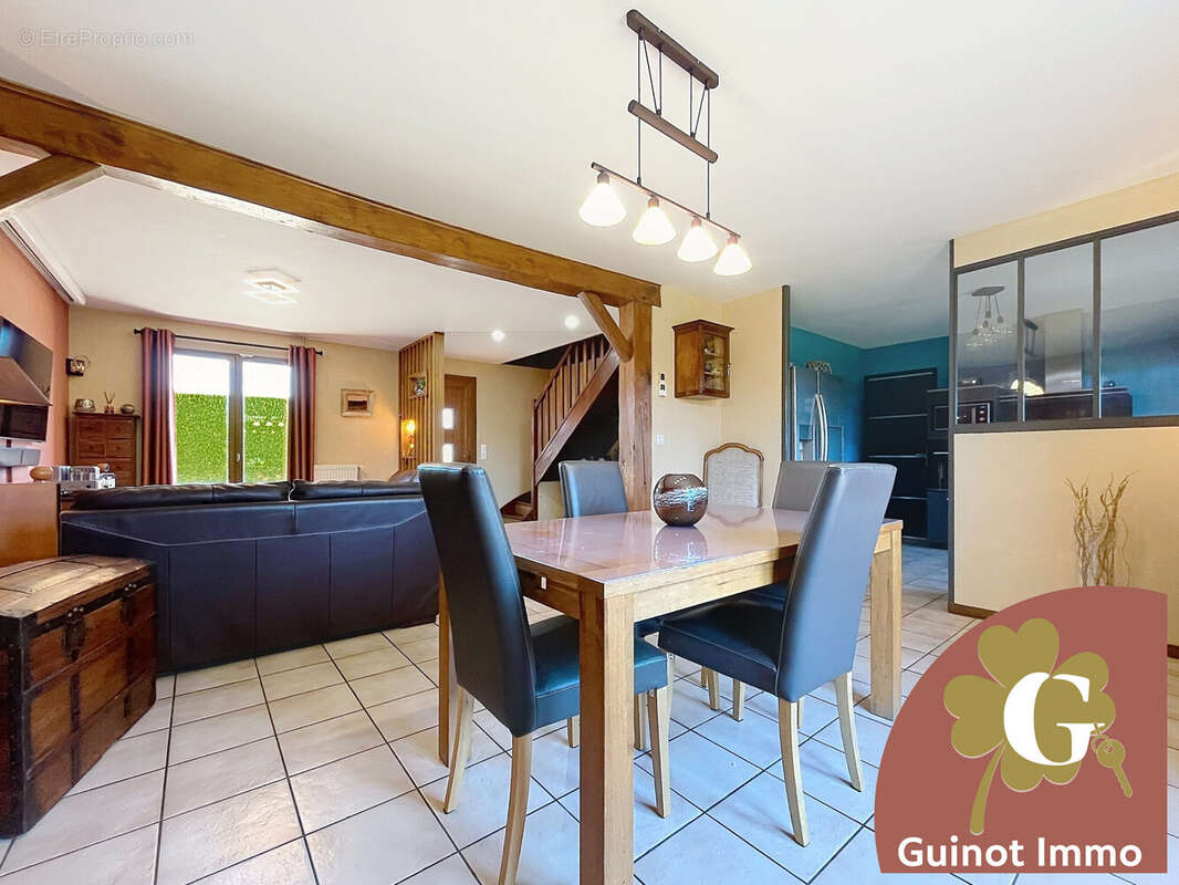 Maison à LA FRENAYE