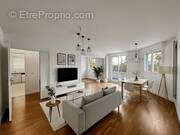 Photo 1 - Appartement à COURBEVOIE