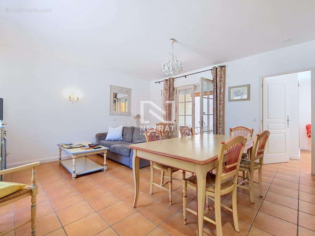 Fayence -  maisonnette t4 meublée en duplex avec jardin - photo 6