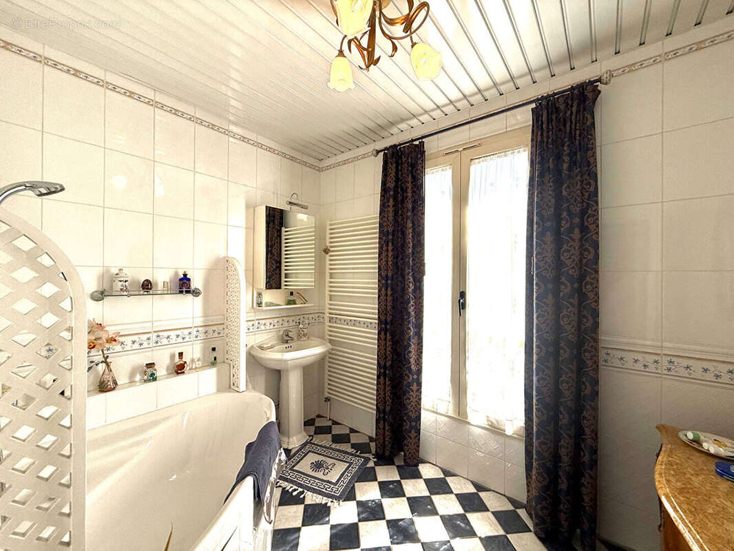 Maison à LE RAINCY