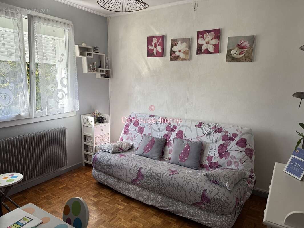 Maison à THURE