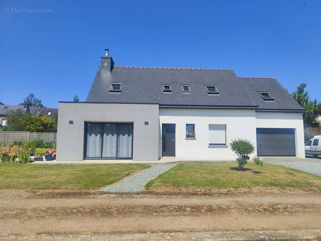 Maison à PLOUGONVER