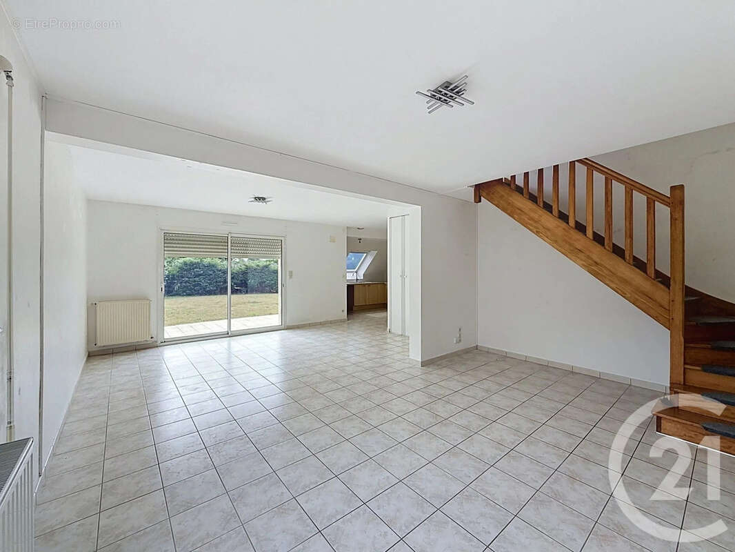 Maison 94 m² à Lannion  - photo 2