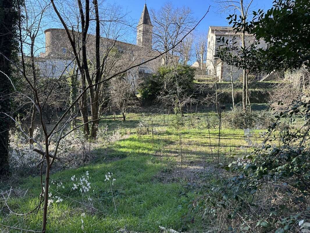 Terrain à NOTRE-DAME-DE-LA-ROUVIERE