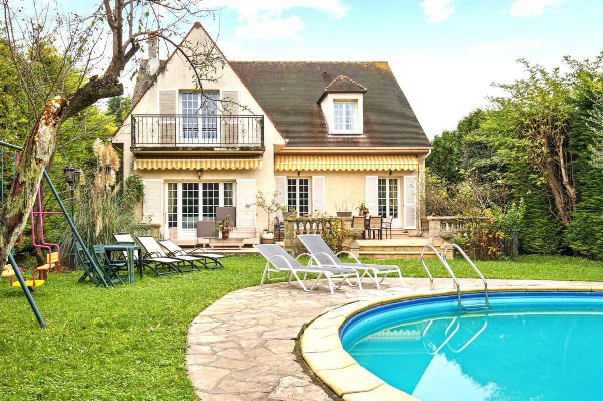 Maison à SARCELLES