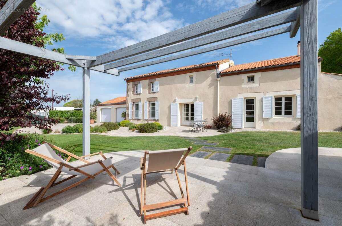 Maison à BEAUPREAU