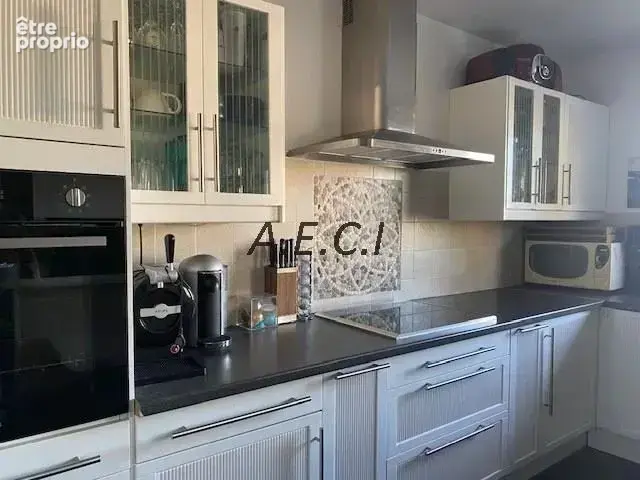 Asnieres sur Seine - Quartier Bac / Magenta - Bel appartement de - photo 6