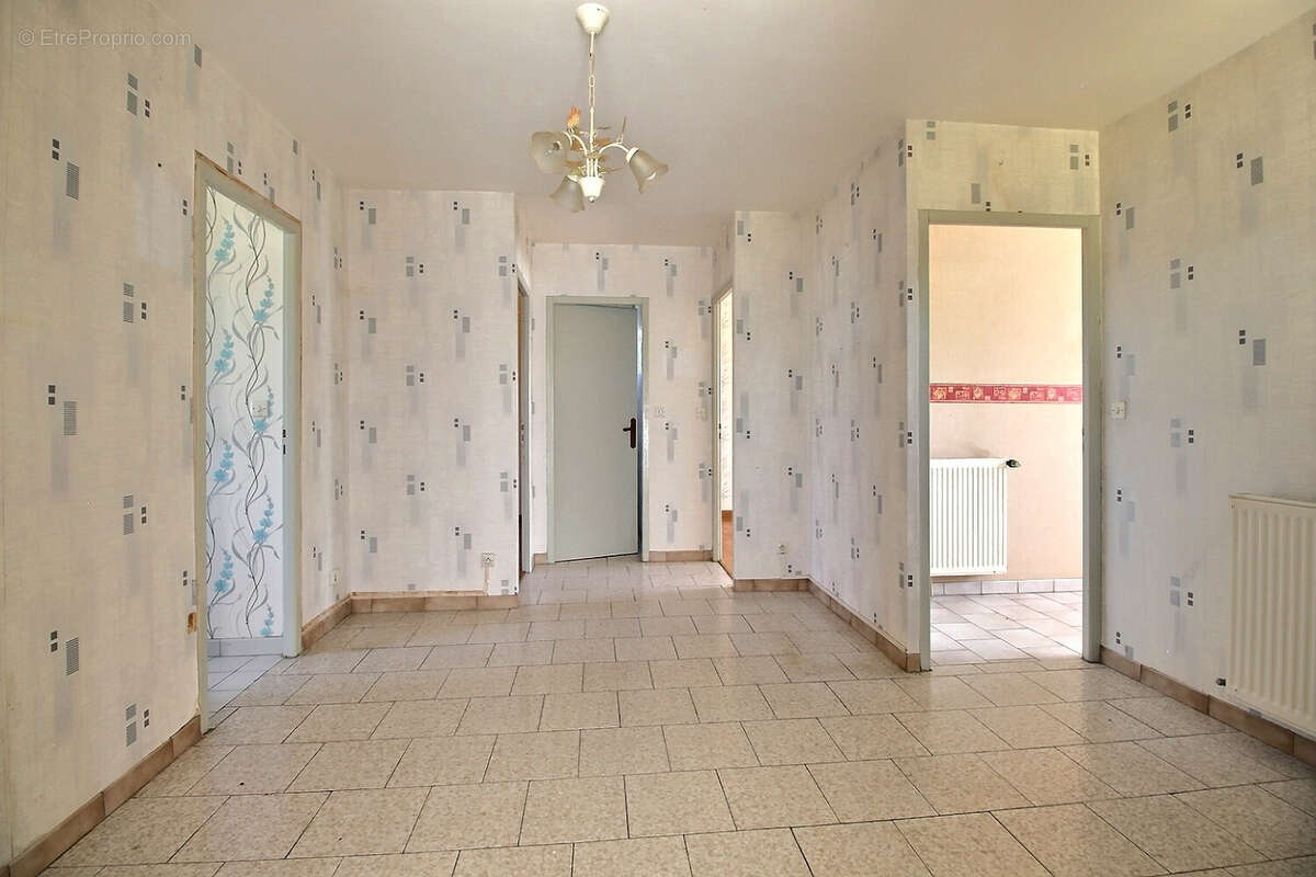 JONCY, maison 97 m2 avec terrain - photo 6