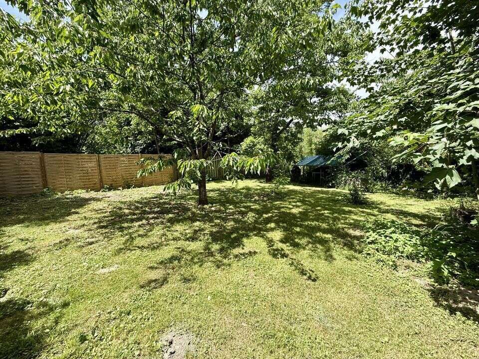 A vendre : ensemble immobilier de charme avec deux maisons et - photo 22
