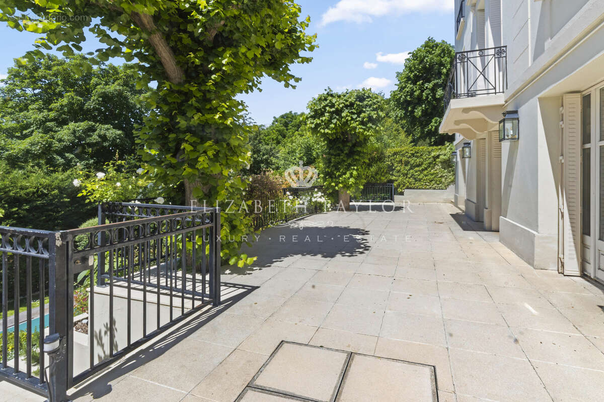 Maison à SAINT-GERMAIN-EN-LAYE