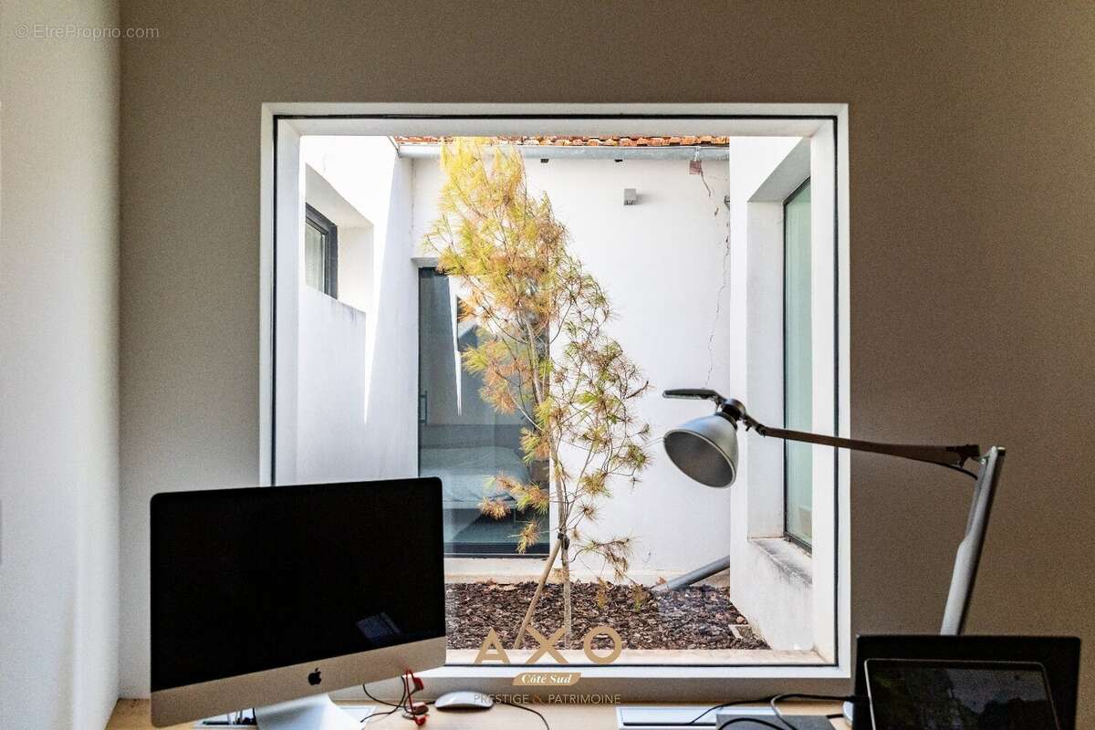 Maison à LE THOLONET