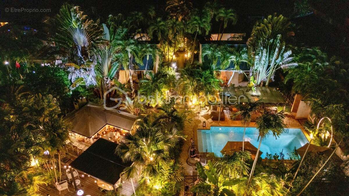 Commerce à SAINTE-ANNE