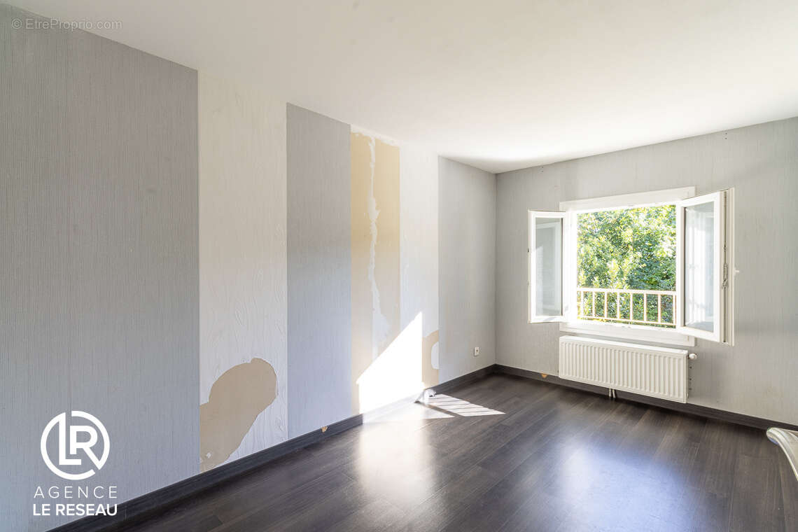 Maison à VERT-SAINT-DENIS