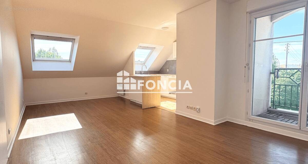 Appartement à MORANGIS