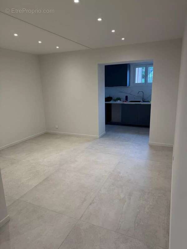 Appartement à BORMES-LES-MIMOSAS