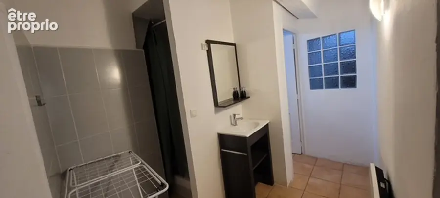 Immeuble de rapport comprenant 4 appartements et 1 local commercial en très bon état loué en étudiant et en AIR BNB - photo 6