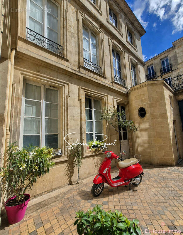 Appartement à BORDEAUX