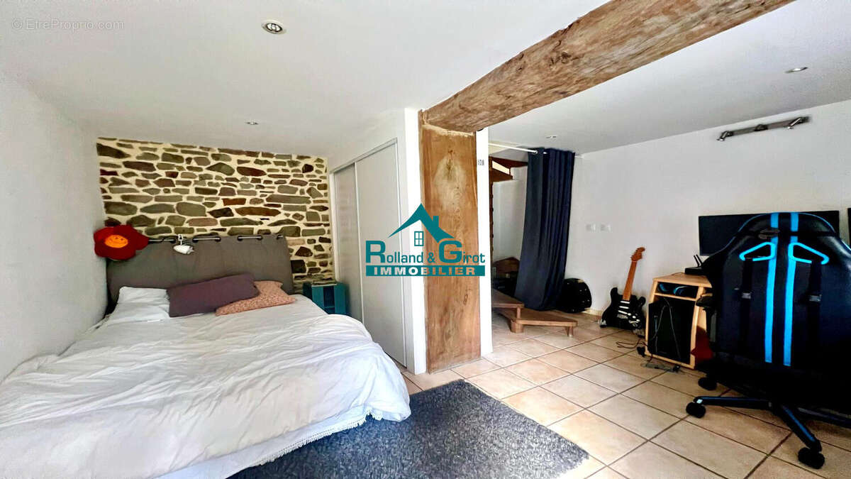 Maison à PIRE-SUR-SEICHE