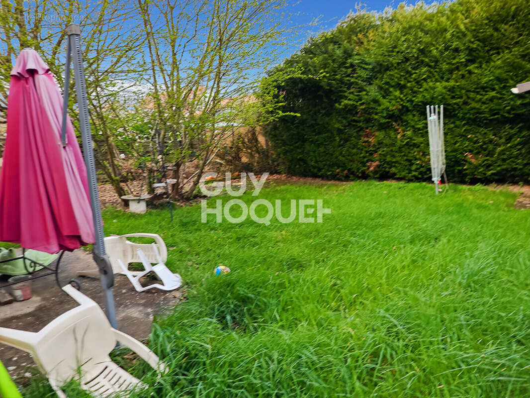 Maison à OZOIR-LA-FERRIERE