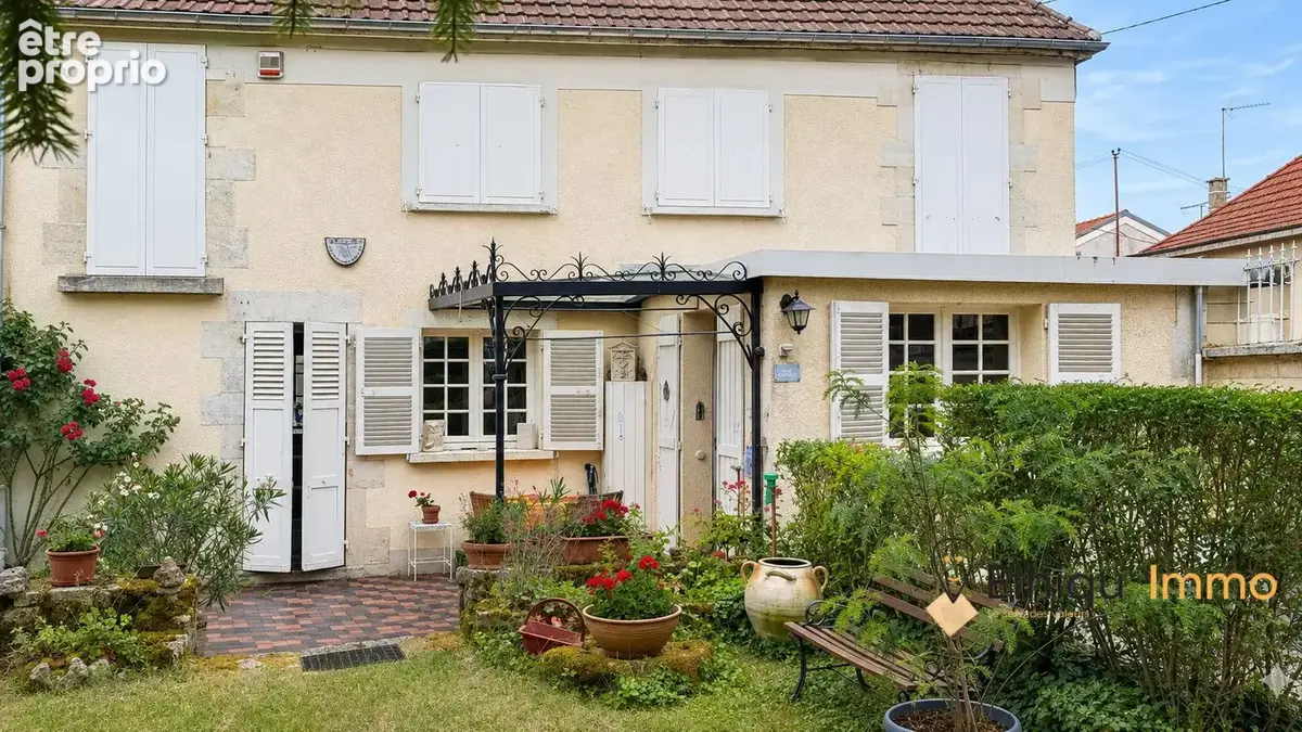Maison 9 pièces 182 m² à vendre à Bar-Sur-Aube (10200) - photo 3
