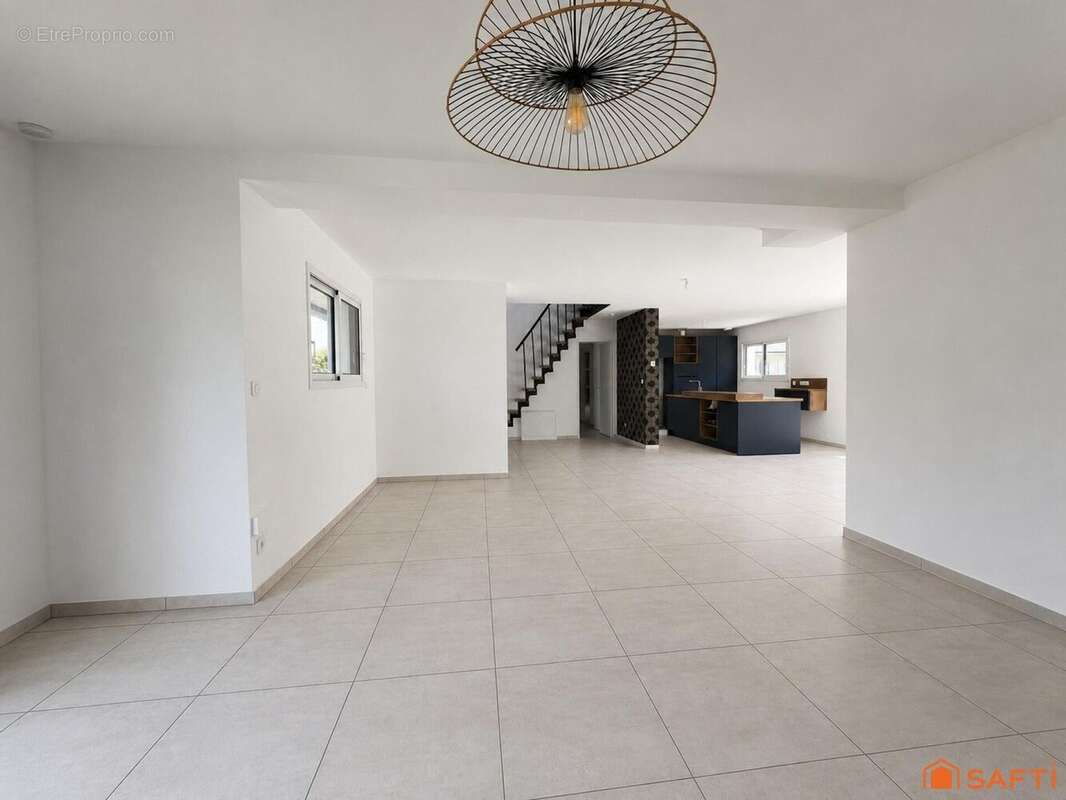 Photo 5 - Maison à MALAUNAY
