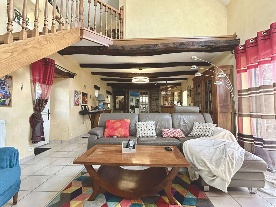 Maison à LA FEUILLEE