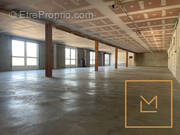 Commerce à PONT-L&#039;EVEQUE