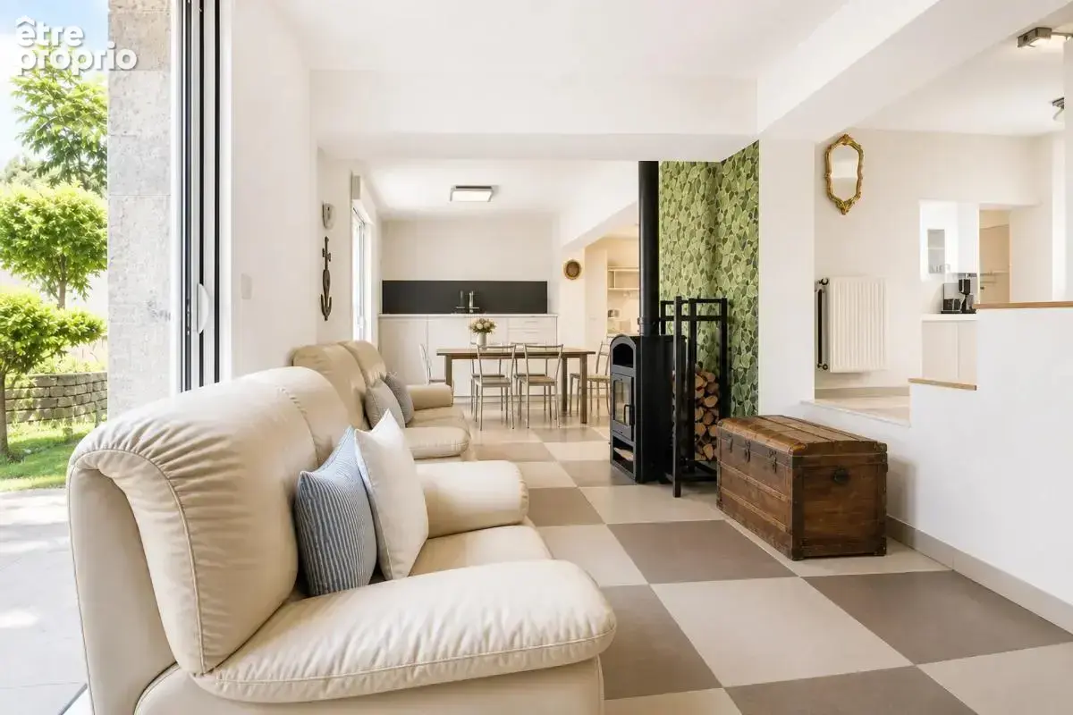 Maison de 5 pièces de 120,81  m² à Bourg-lès-Valence - photo 2