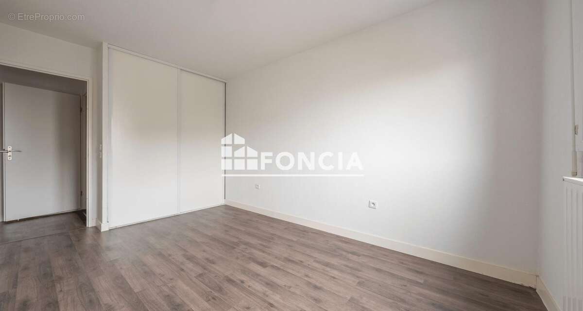 Pessac - appartement t3 - photo 8