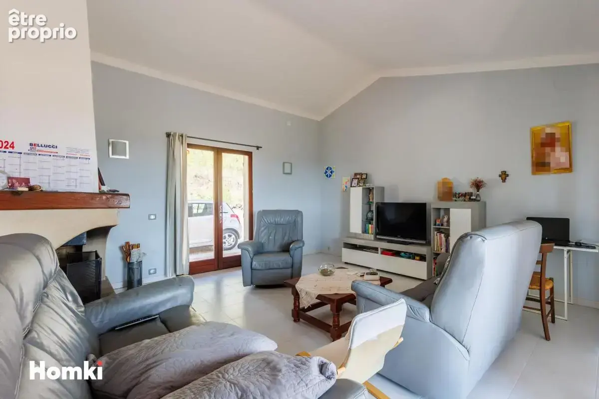 Maison/Villa T5 de 148 m² à Saint-Saturnin-lès-Apt 84490 - photo 6