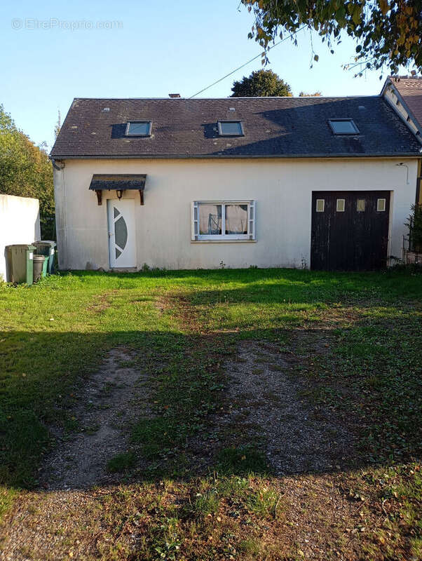 Maison à GRANDVILLIERS