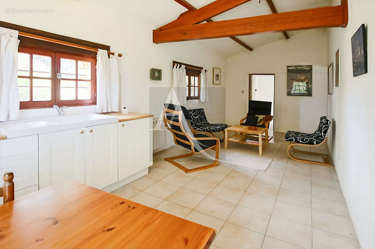 Maison à MONTAYRAL