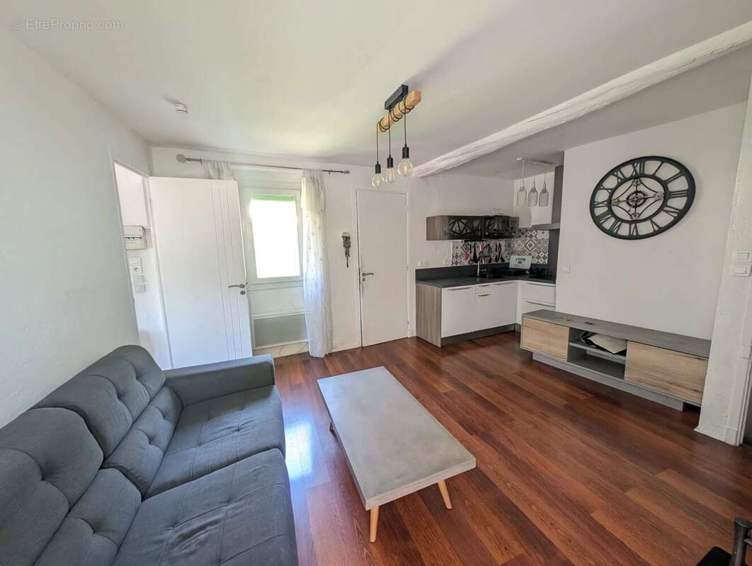 Appartement à CANTARON
